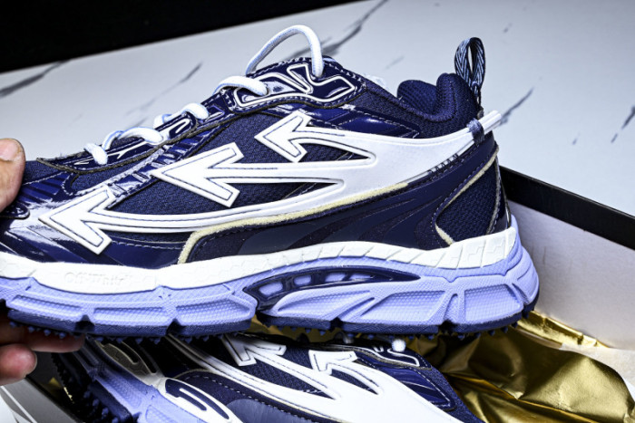 Off-White c/o Virgil Abloh