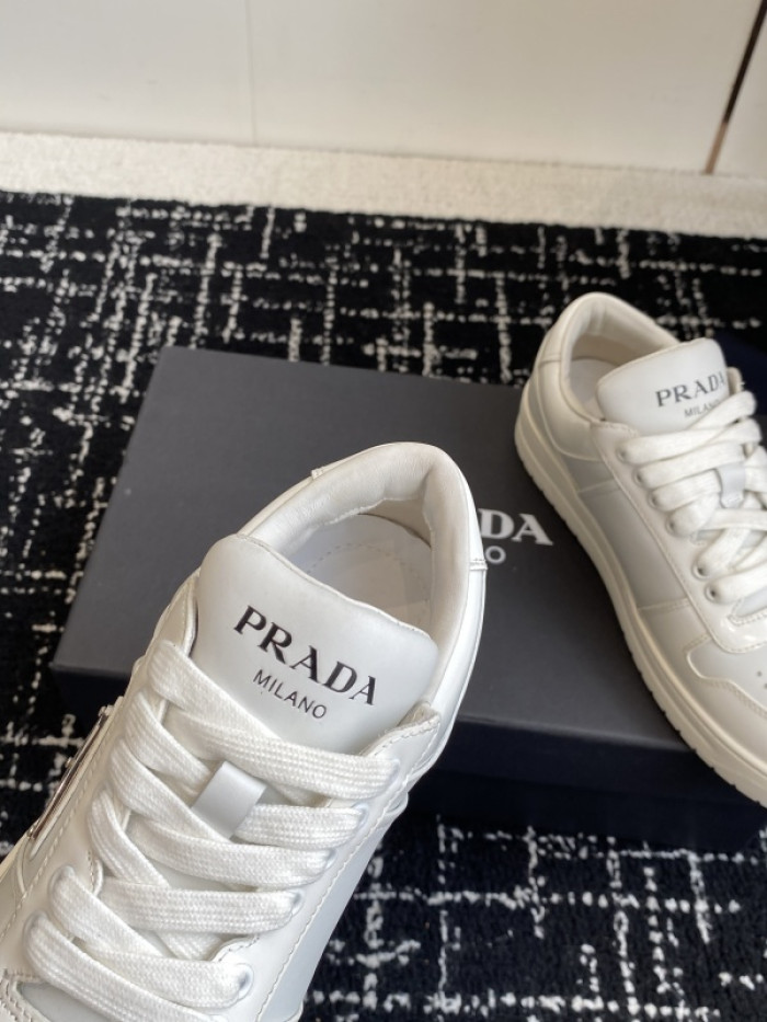 Pra*a SNEAKER