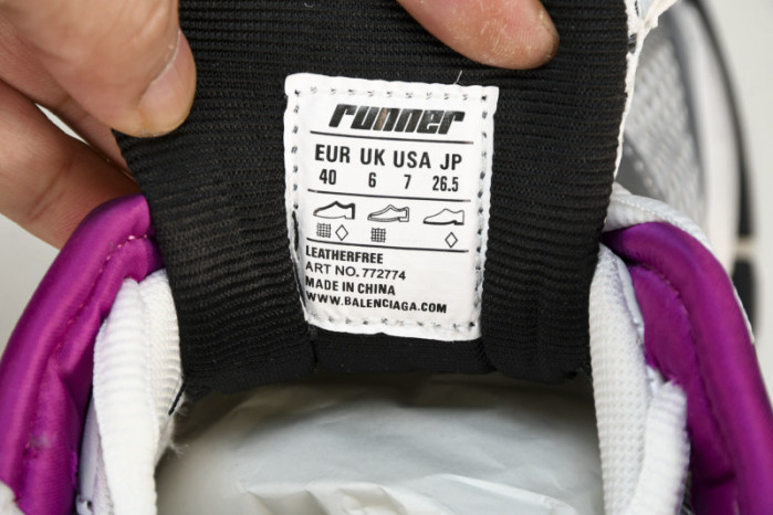 Ba*len*cia*ga Runner 772774 W3RBW-9168