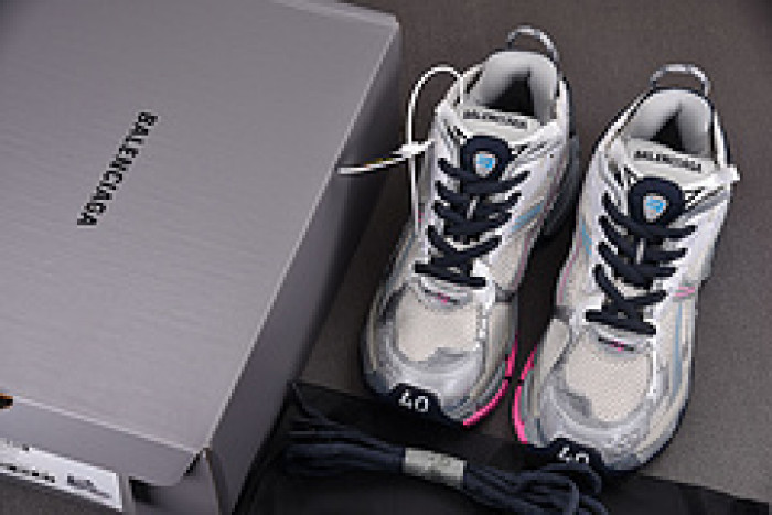 Ba*len*cia*ga Runner 772774 W3RMU 9154