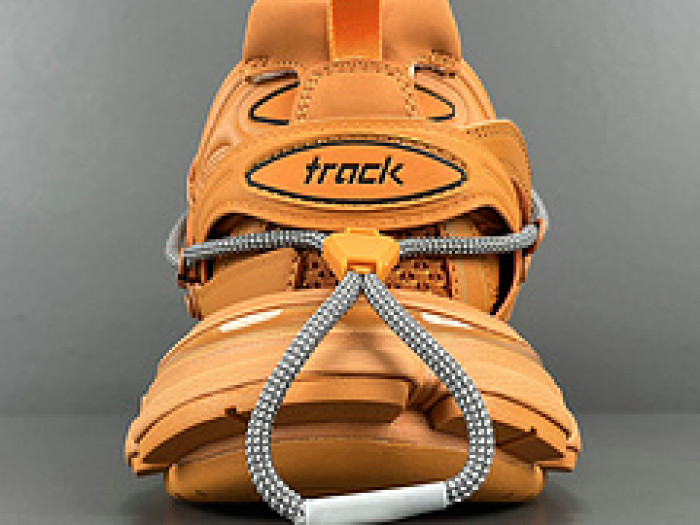 Ba*len*cia*ga TRACK 800592 WTRHK 7000