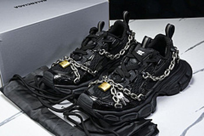 Ba*len*cia*ga 3XL SNEAKER 825622 W3XPL 1882