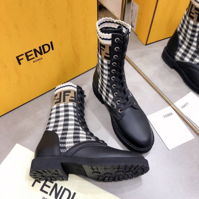 F**di ANKLE BOOTS F003