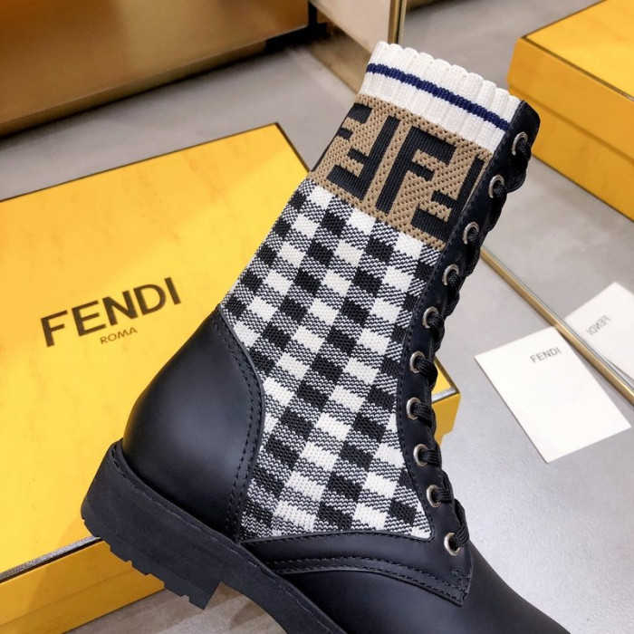 F**di ANKLE BOOTS F003