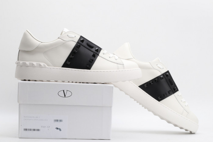valentino sneakers v110
