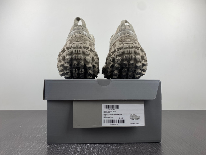 Ba*len*cia*ga Defenders W2RAF 9700