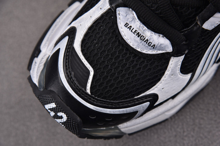 Ba*len*cia*ga Runner 772774 W3RMU 9010