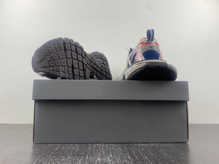 Ba*len*cia*ga phantom sneaker 778698 w3xll 0525
