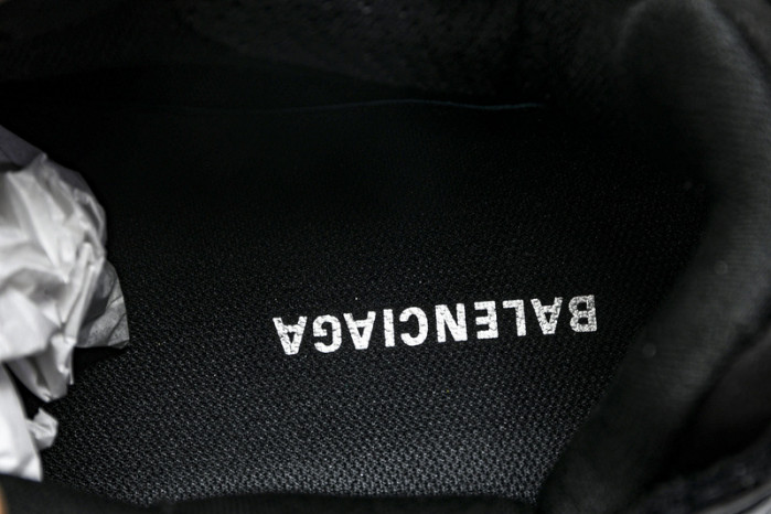 Ba*len*cia*ga Runner 772774 W3RNY 0322