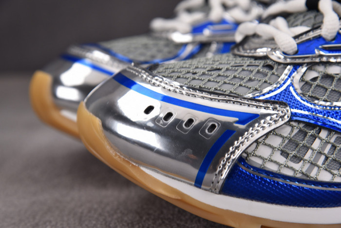 Bo*te*ga Ve*ne*ta BV037