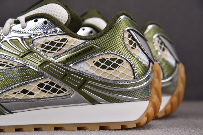 Bo*te*ga Ve*ne*ta BV038