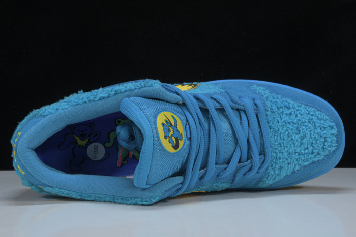 DEAD X NIKE SB DUNK LOW“ BEAR” CJ5378-400