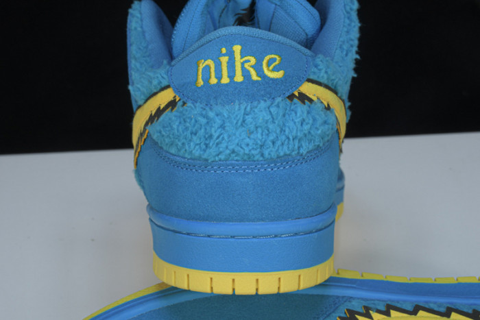 DEAD X NIKE SB DUNK LOW“ BEAR” CJ5378-400