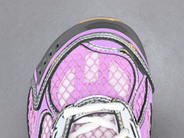 Bo*te*ga Ve*ne*ta BV039