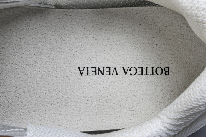 Bo*te*ga Ve*ne*ta BV057