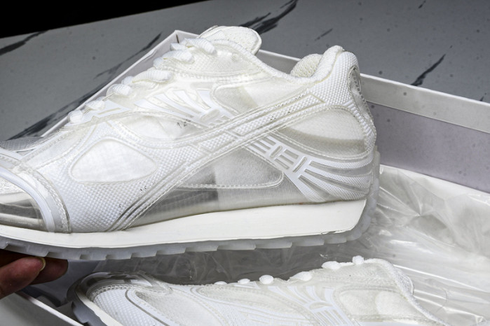 Bo*te*ga Ve*ne*ta BV057