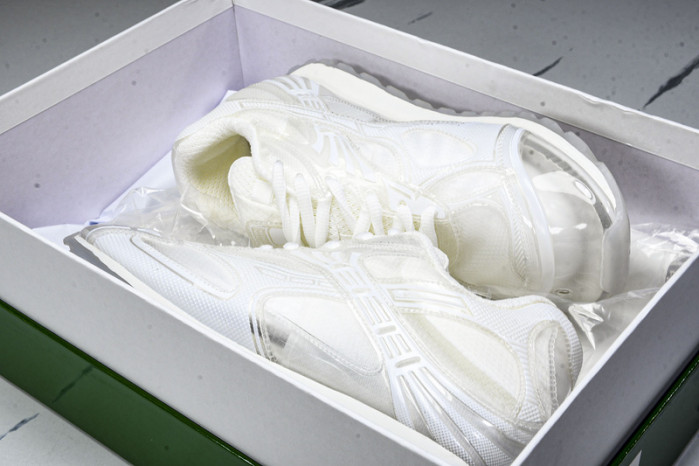 Bo*te*ga Ve*ne*ta BV057