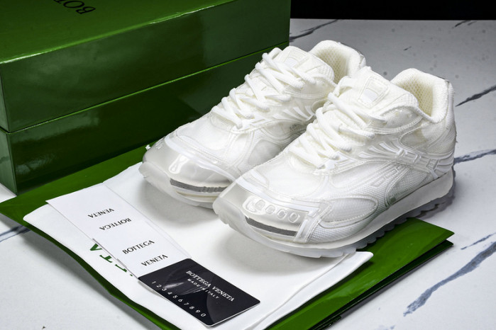 Bo*te*ga Ve*ne*ta BV057