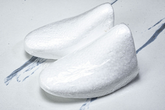 Bo*te*ga Ve*ne*ta BV057