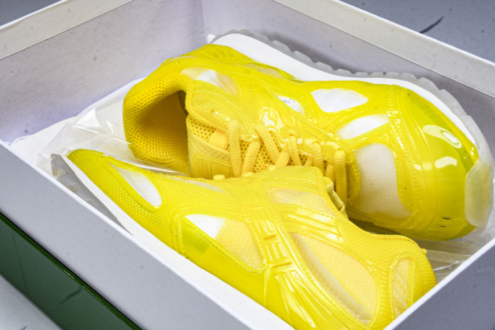 Bo*te*ga Ve*ne*ta BV058