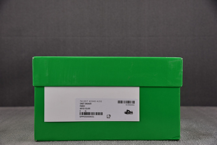 Bo*te*ga Ve*ne*ta BV059