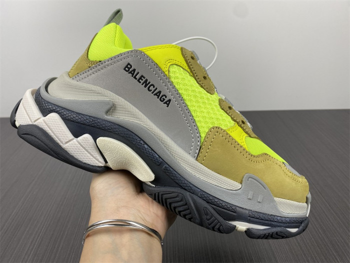 Ba*len*cia*ga triple s sneaker w0903 1801