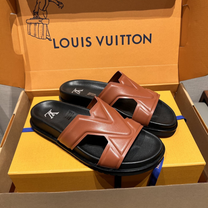 L0VT SANDALS