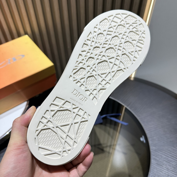 D*0r B33 SNEAKERS D20007