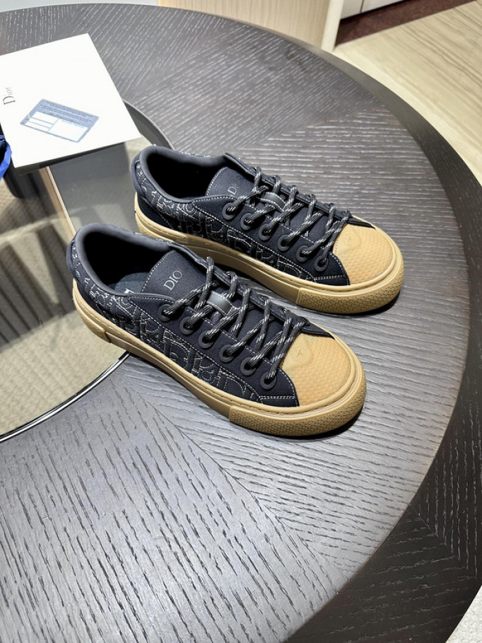 D*0r B33 SNEAKERS D20016