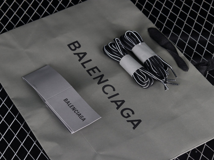 Ba*len*cia*ga TRACK W3NH3 7261