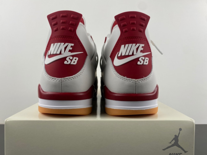 Air Jordan 4 X Nike SB Retro SP 