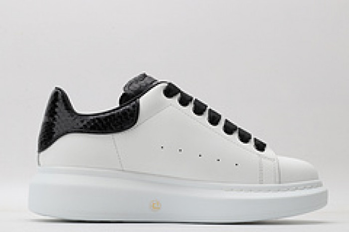 Ale*d*r M*Q*en E2712