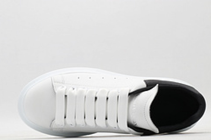 Ale*d*r M*Q*en E2717