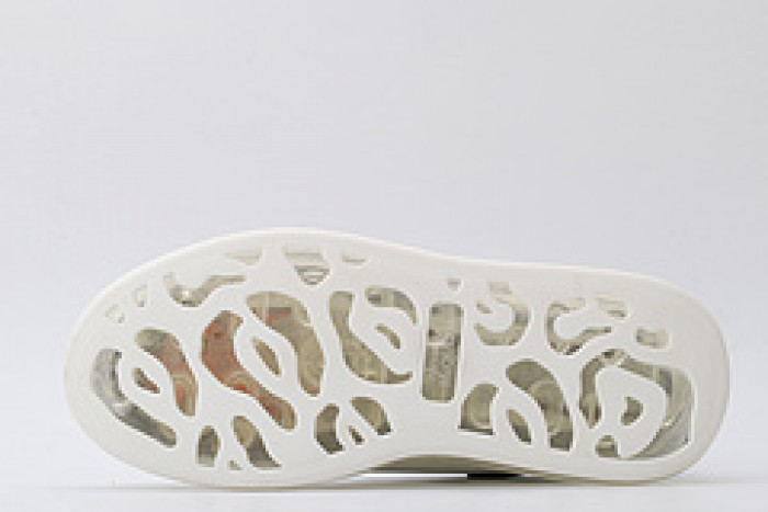 Ale*d*r M*Q*en E2719