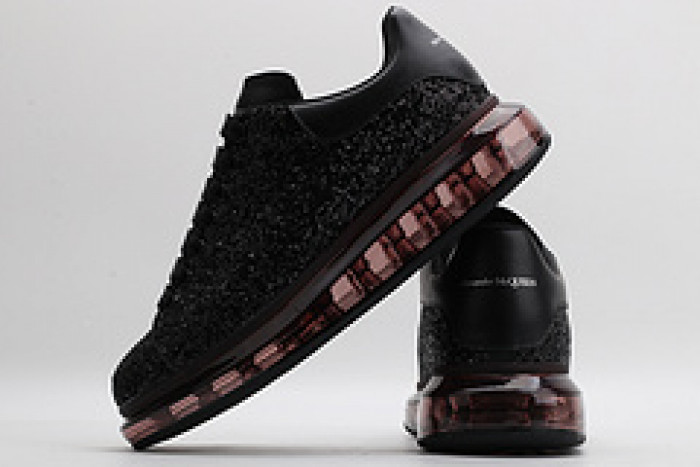 Ale*d*r M*Q*en E2720