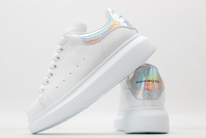 Ale*d*r M*Q*en E2724