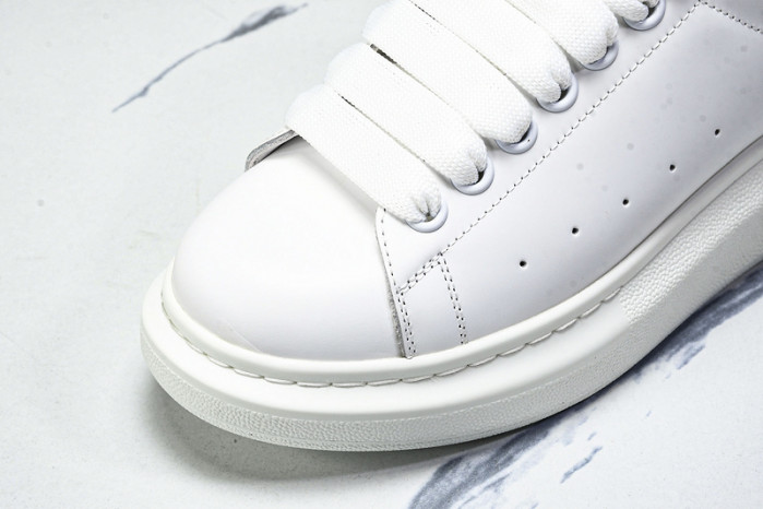 Ale*d*r M*Q*en E2725