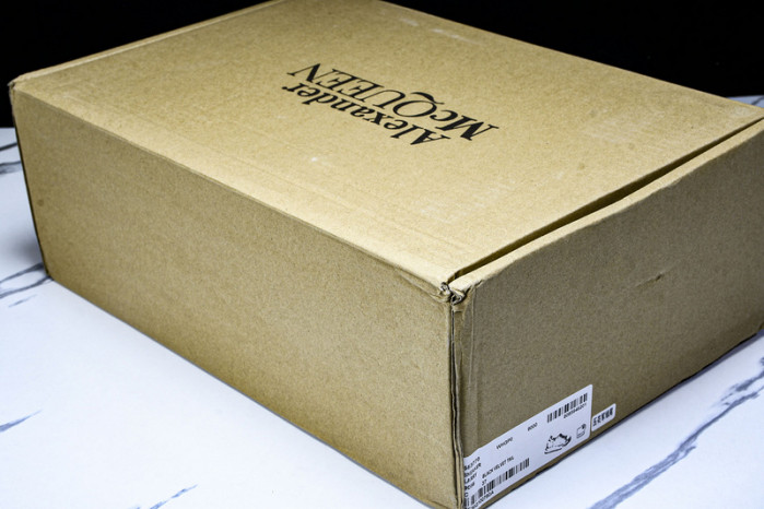 Ale*d*r M*Q*en E2725