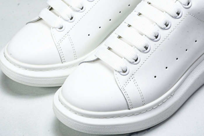 Ale*d*r M*Q*en E2727