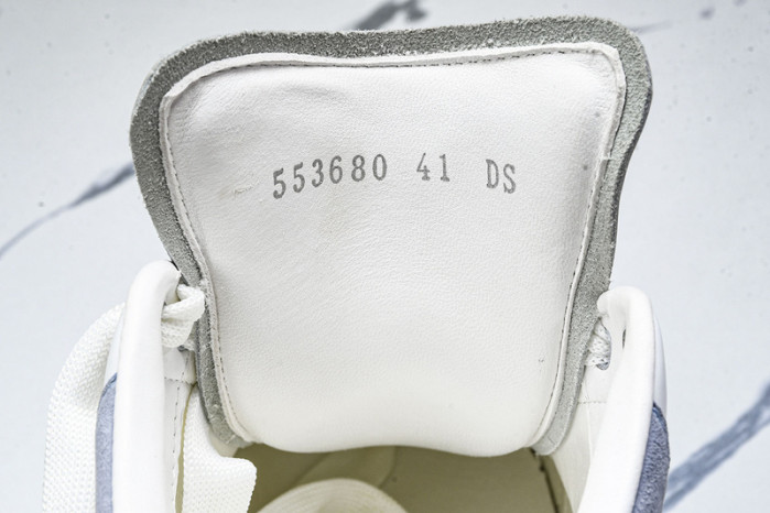 Ale*d*r M*Q*en E2729