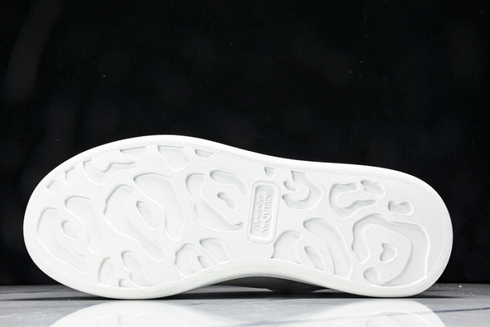 Ale*d*r M*Q*en E2729