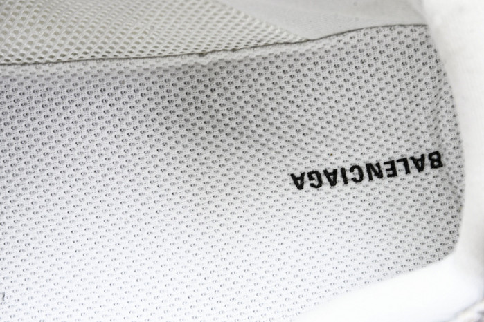 Ba*len*cia*ga TRACK 825417 WDTSC 1000