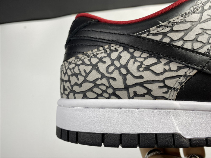 S*p*e × Nike SB Dunk Low “Black Cement 304292-131