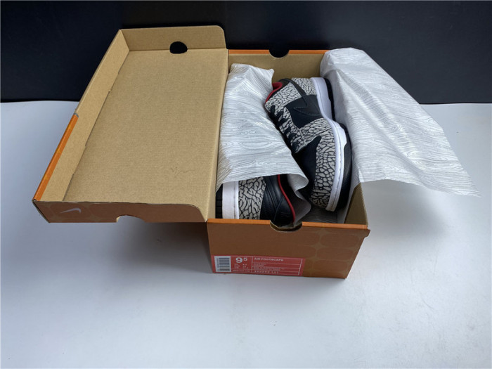 S*p*e × Nike SB Dunk Low “Black Cement 304292-131