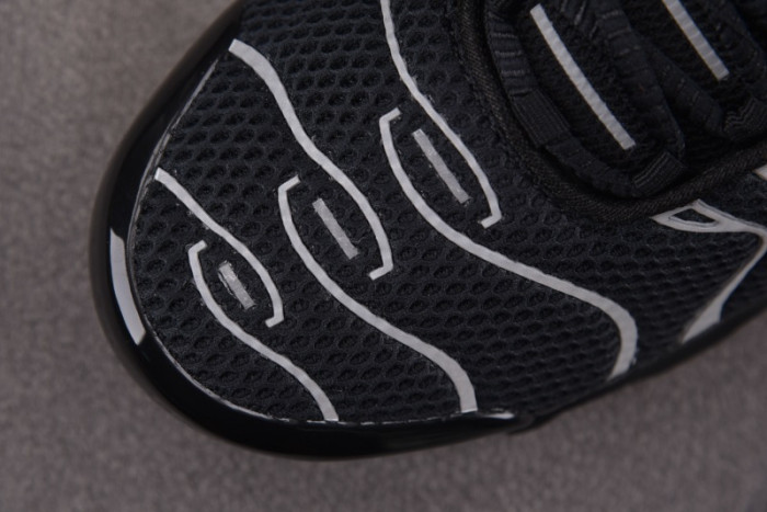 Nike Air Max Plus Black Reflective HQ3029-001