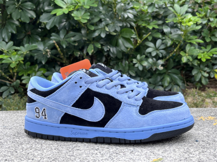 S*prem* x Nike SB Dunk Low Ocean Fog HQ8487-400