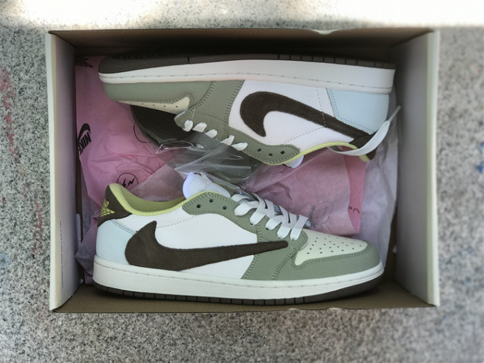 Travis Scott x Air Jordan 1 DM7866-603