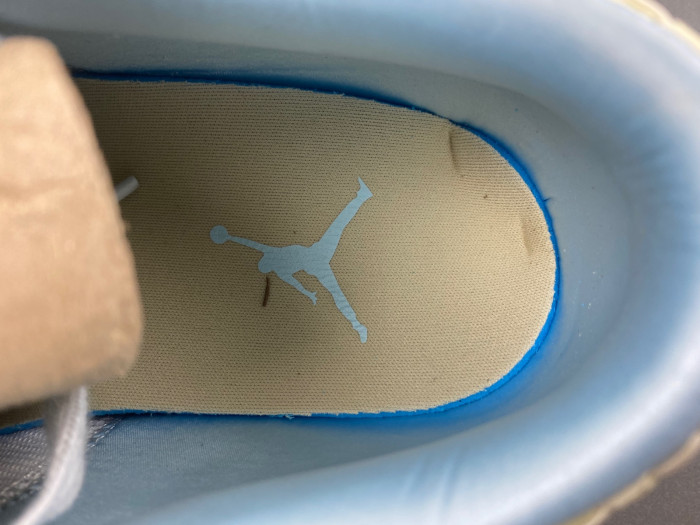 Air Jordan 1 Low “Sanddrift” HQ3440-101