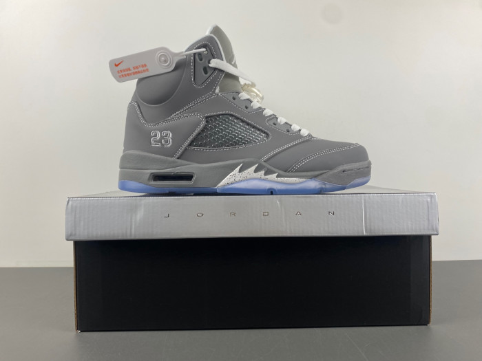 Jordan 5 Retro 