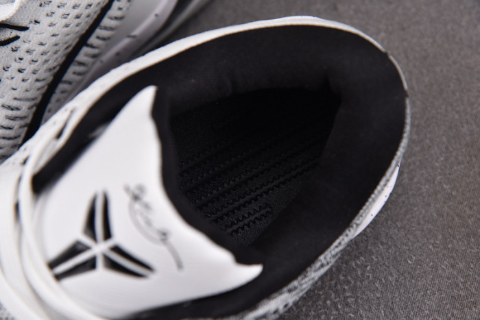 Kobe 9 Elite Low XDR Beethoven 639045-101